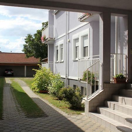 Appartement BERNI Strebersdorf Extérieur photo