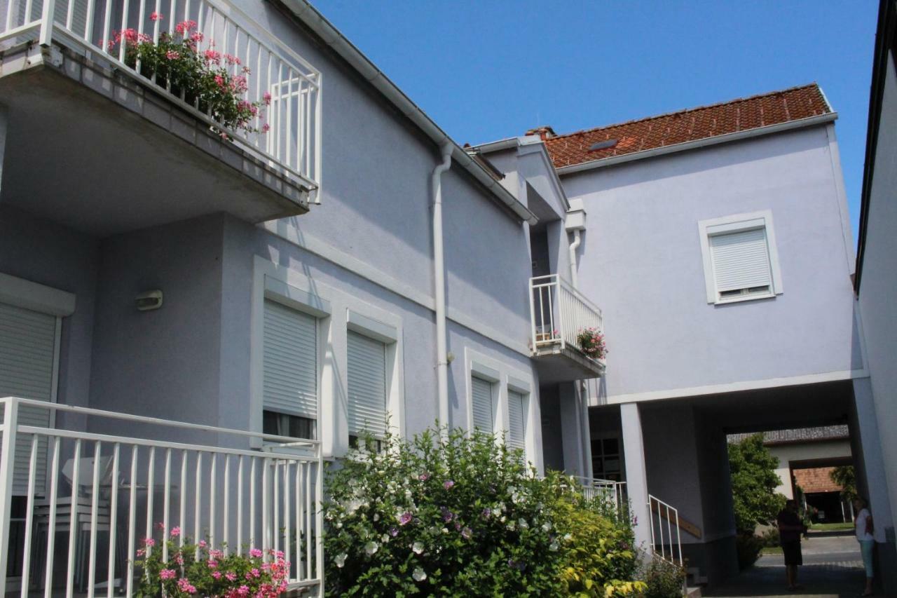 Appartement BERNI Strebersdorf Extérieur photo